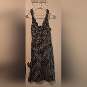 Banana Republic Gray and White Sleeveless Midi Sundress